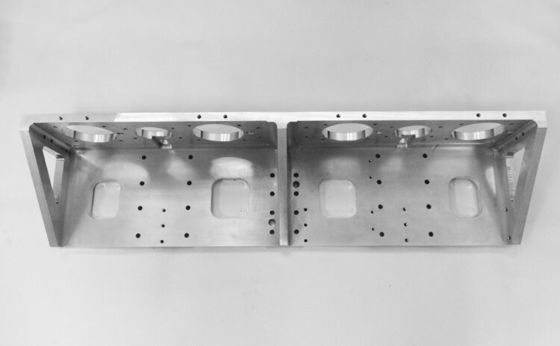 ศูนย์เครื่องจักรกลโลหะแบบกำหนดเอง ชิ้นส่วนอะไหล่ CNC กัดไทเทเนียม สแตนเลส อโนไดซ์ แบบกำหนดเอง 07