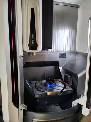 ความแม่นยําสูง Self-Centering จับและ 4 หลุม มือ Fixture สําหรับ 5 axis Cnc การทํางานโดย 96 ซีรีส์