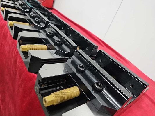 วัสดุเหล็กที่มีความแม่นยำในตัวรองศูนย์กลางสำหรับเครื่องมือเครื่องจักรกลซีเอ็นซี 3 แกน 4 แกน 5 แกน