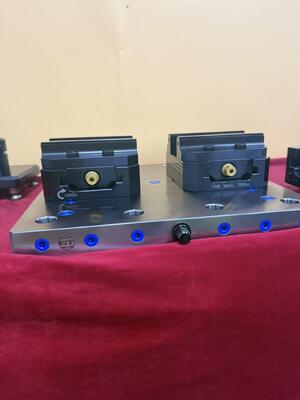 มูลติอ๊อกซีส ปรับเหล็กแข็ง CNC Workholding Fixture สําหรับการถือชิ้นงาน